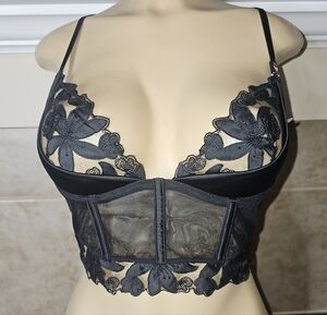 NEW VICTORIA'S SECRET VERY SEXY FLORAL EMBROIDERED QUARTER CUP CORSET BRA TOP.